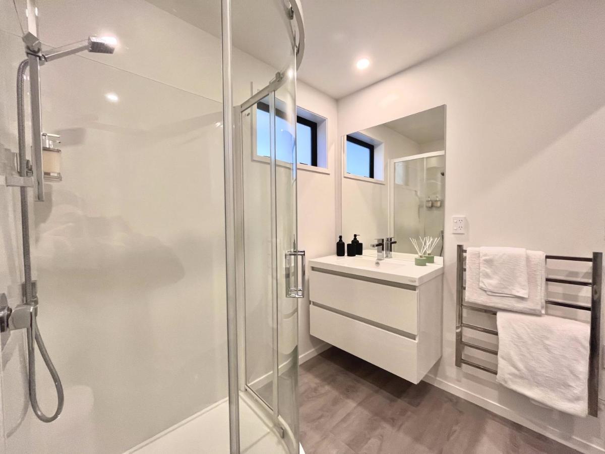 Modern & Central City - By Kosh Bnb แฮมิลตัน ภายนอก รูปภาพ